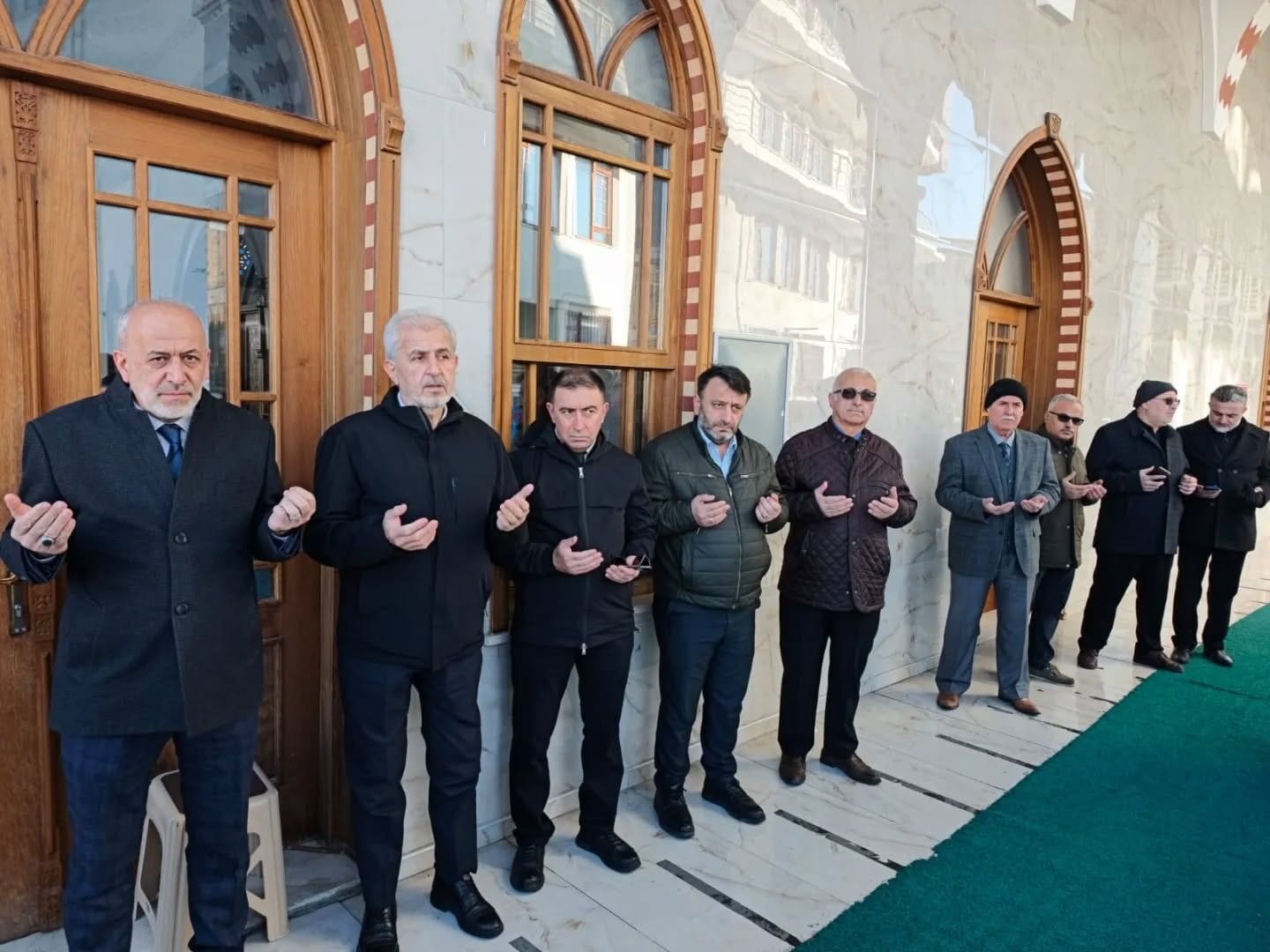 Isparta'dan Mukaddes Yolculuk: 211 Mümin Dualarla Uğurlandı